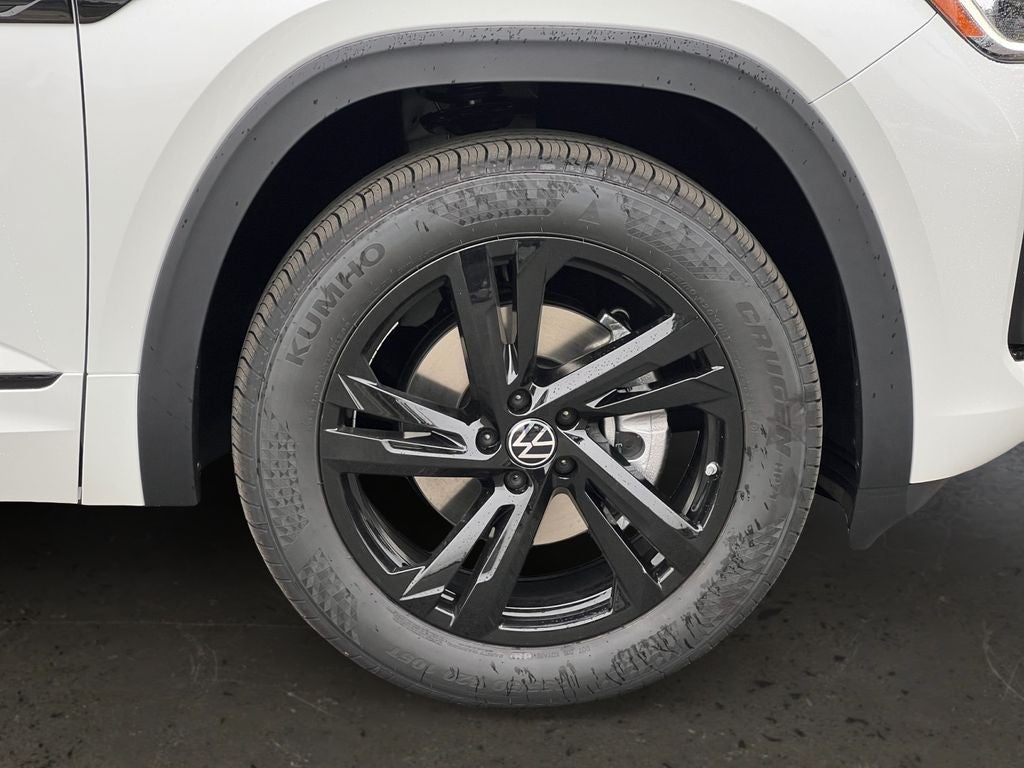 2026 Volkswagen Atlas Cross Sport 2.0T SEL R-Line Black