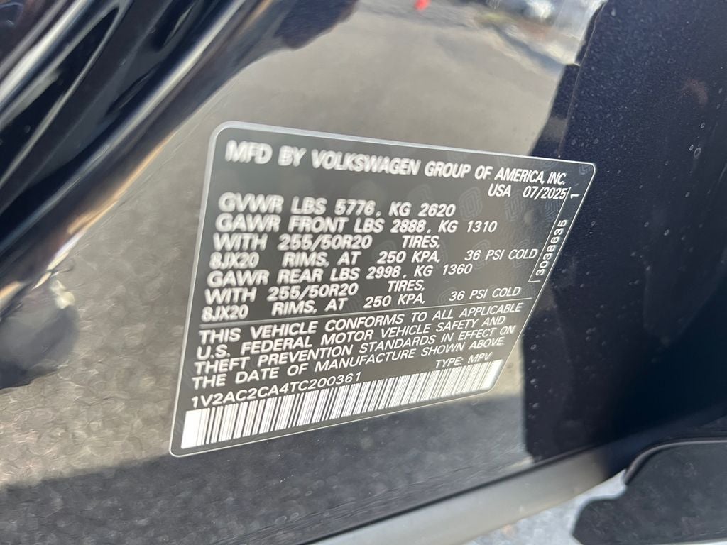 2026 Volkswagen Atlas Cross Sport 2.0T SEL R-Line Black