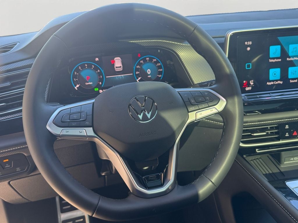 2026 Volkswagen Atlas Cross Sport 2.0T SEL R-Line Black