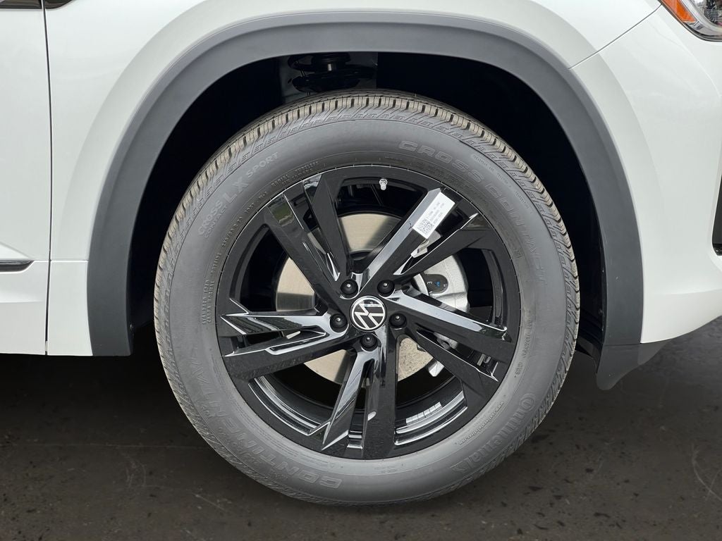 2026 Volkswagen Atlas Cross Sport 2.0T SEL R-Line Black