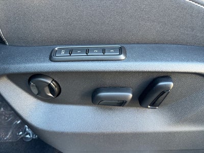 2026 Volkswagen Atlas Cross Sport 2.0T SEL