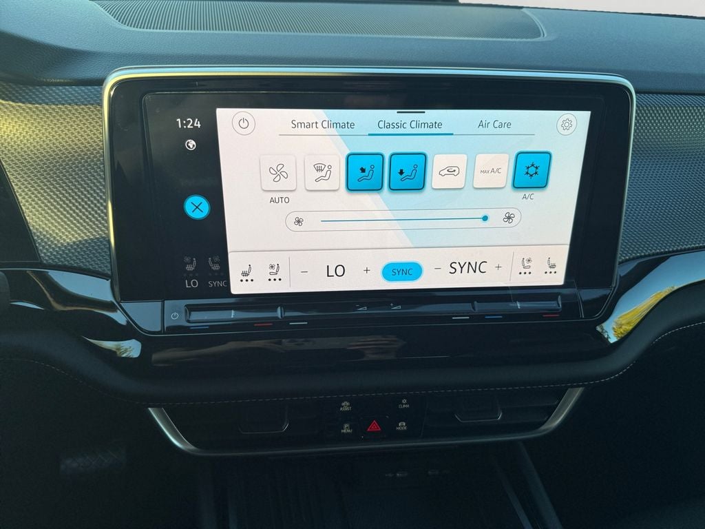 2026 Volkswagen Atlas Cross Sport 2.0T SEL