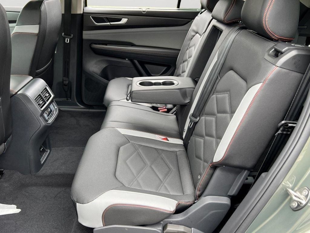 2025 Volkswagen Atlas 2.0T Peak Edition