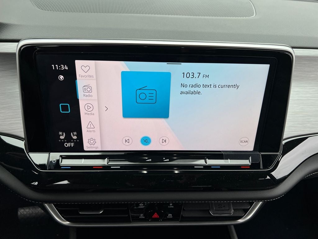 2026 Volkswagen Atlas Cross Sport 2.0T SE w/Technology