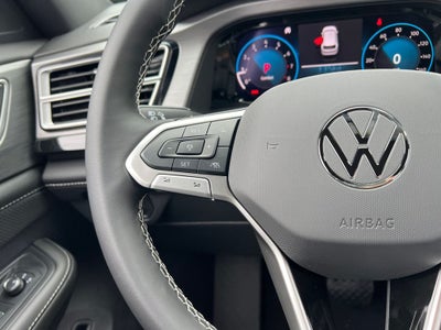 2026 Volkswagen Atlas Cross Sport 2.0T SE w/Technology