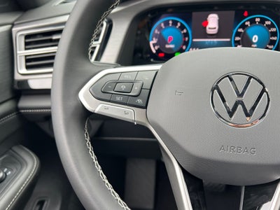 2026 Volkswagen Atlas Cross Sport 2.0T SE w/Technology