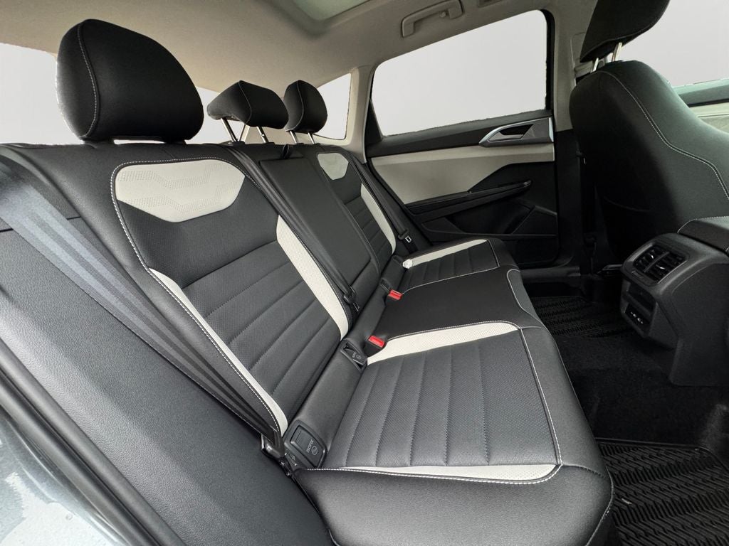 2026 Volkswagen Taos 1.5T SEL