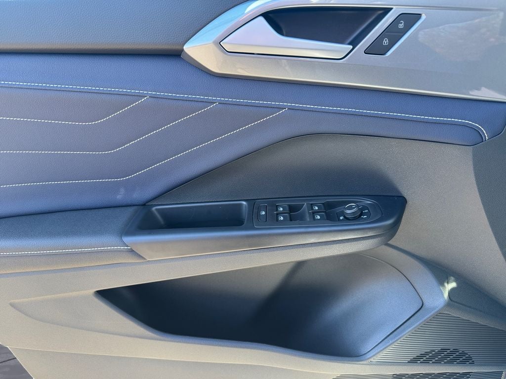 2026 Volkswagen Taos 1.5T SEL