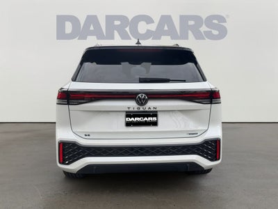 2026 Volkswagen Tiguan 2.0T SE R-Line Black