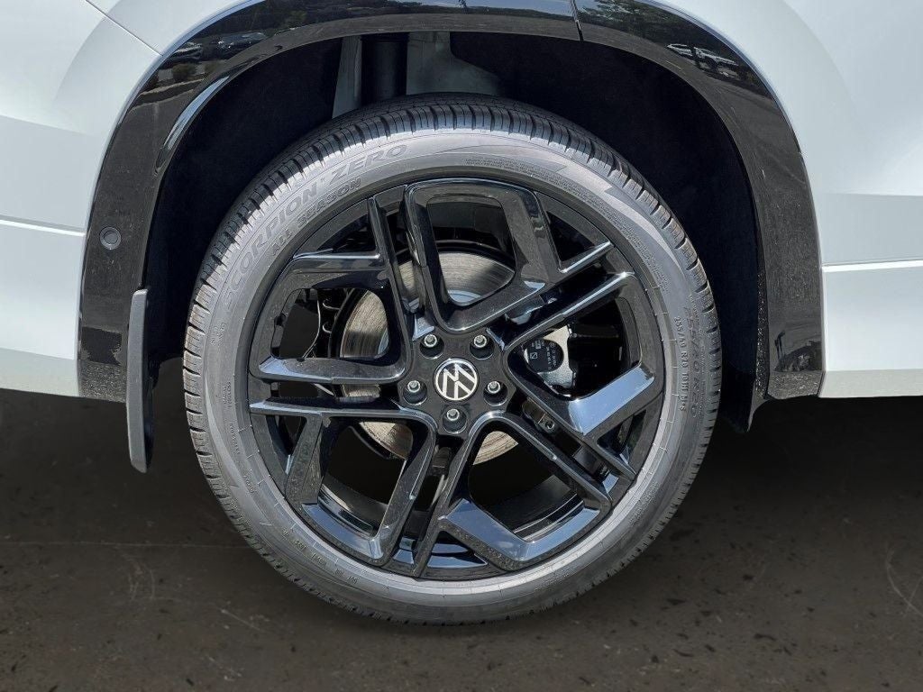 2025 Volkswagen Tiguan 2.0T SE R-Line Black