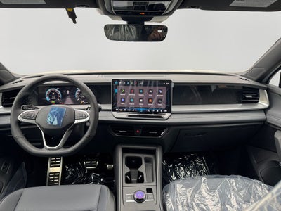 2025 Volkswagen Tiguan 2.0T SE R-Line Black