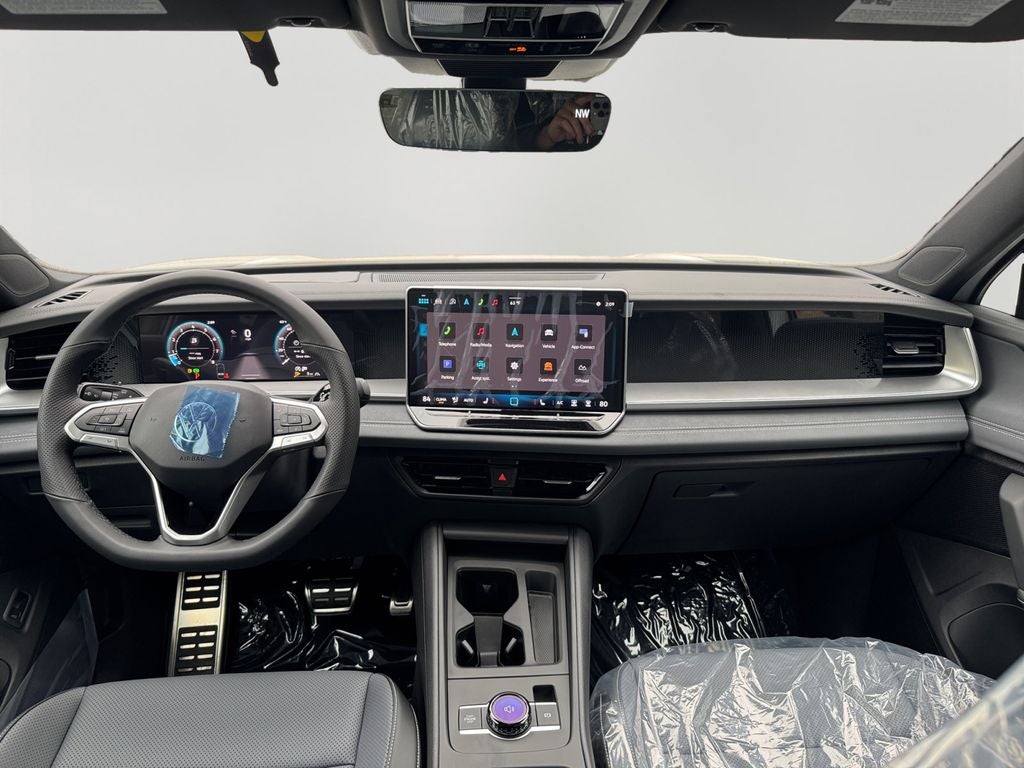 2025 Volkswagen Tiguan 2.0T SE R-Line Black