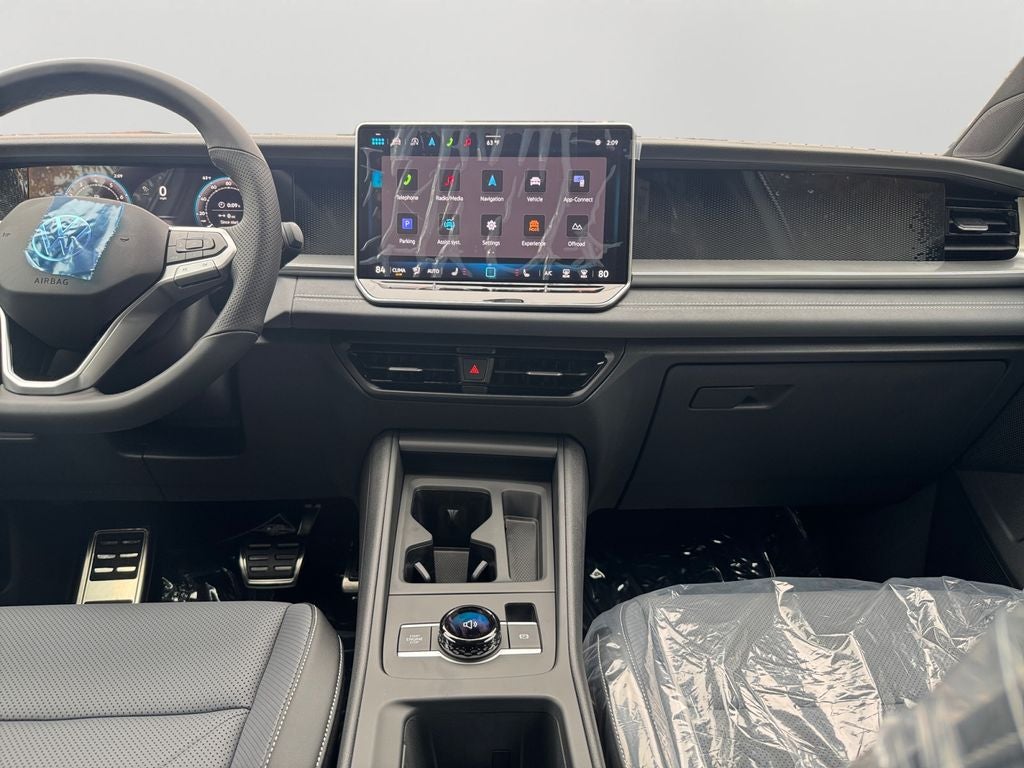 2025 Volkswagen Tiguan 2.0T SE R-Line Black