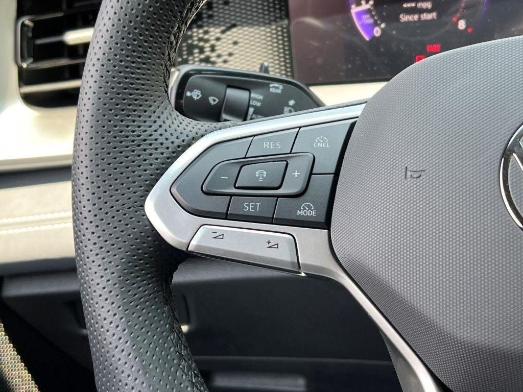 2025 Volkswagen Tiguan 2.0T SE R-Line Black