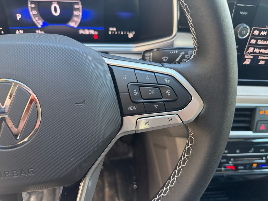 2025 Volkswagen Taos 1.5T SE