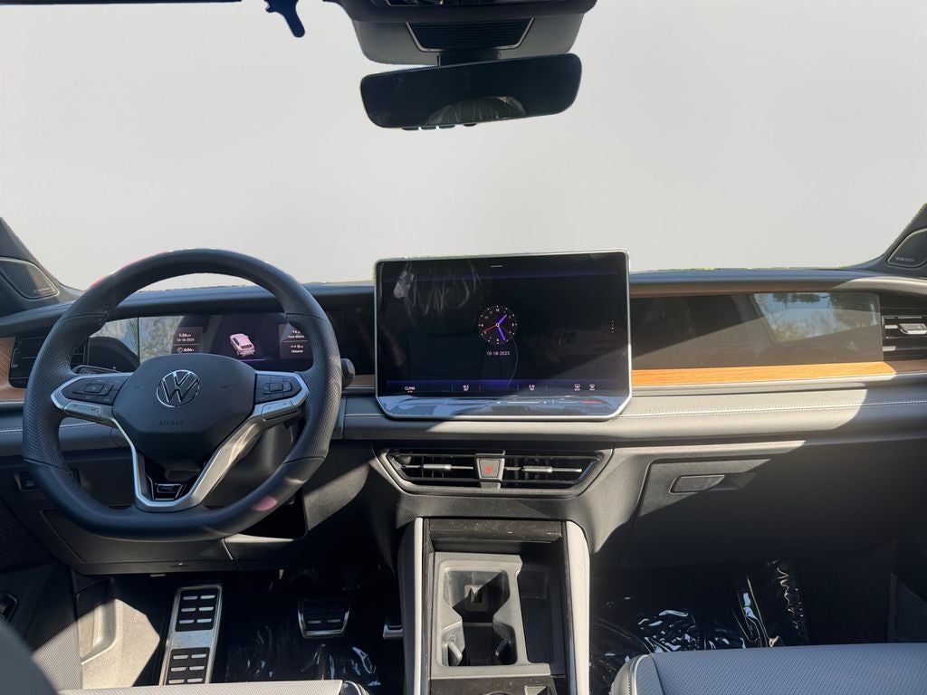 2026 Volkswagen Tiguan 2.0T SEL R-Line Turbo