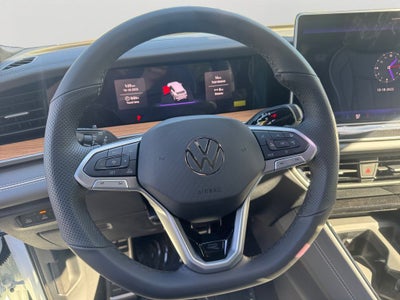 2026 Volkswagen Tiguan 2.0T SEL R-Line Turbo