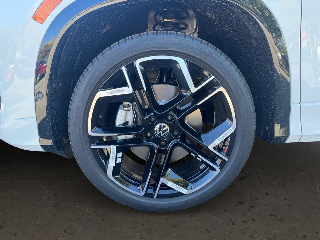 2026 Volkswagen Tiguan 2.0T SEL R-Line Turbo