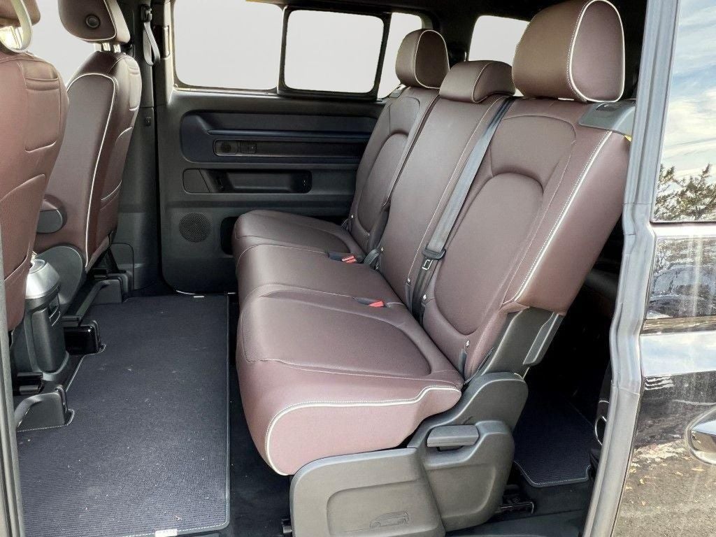 2025 Volkswagen ID. Buzz Pro S