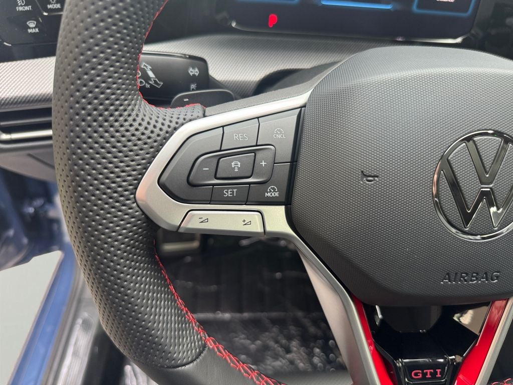 2025 Volkswagen Golf GTI 2.0T SE