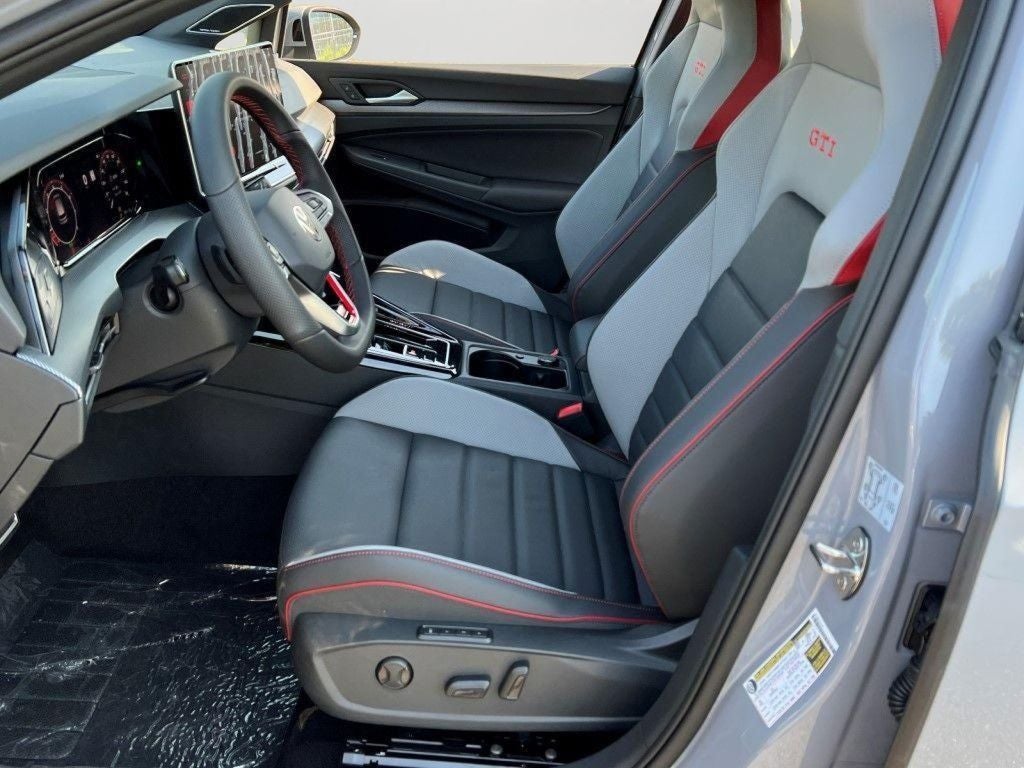 2025 Volkswagen Golf GTI 2.0T SE