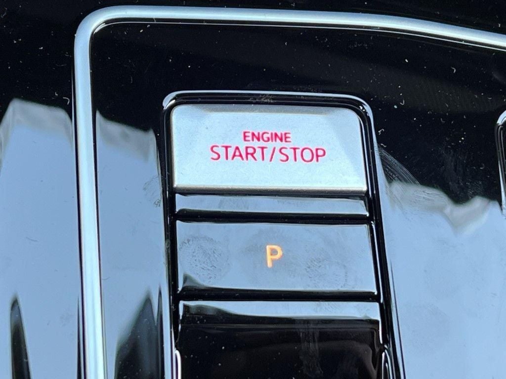 2025 Volkswagen Golf GTI 2.0T SE