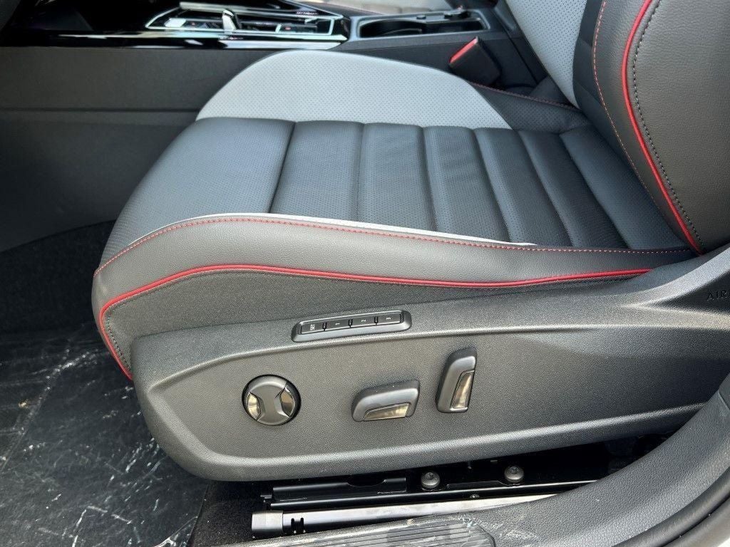 2025 Volkswagen Golf GTI Autobahn