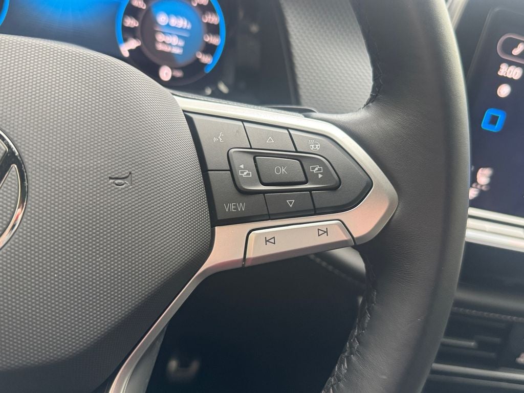 2024 Volkswagen Atlas Cross Sport 2.0T SEL R-Line