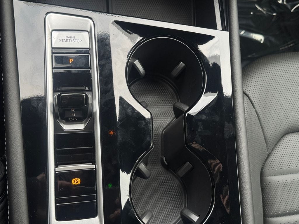 2024 Volkswagen Atlas Cross Sport 2.0T SEL R-Line