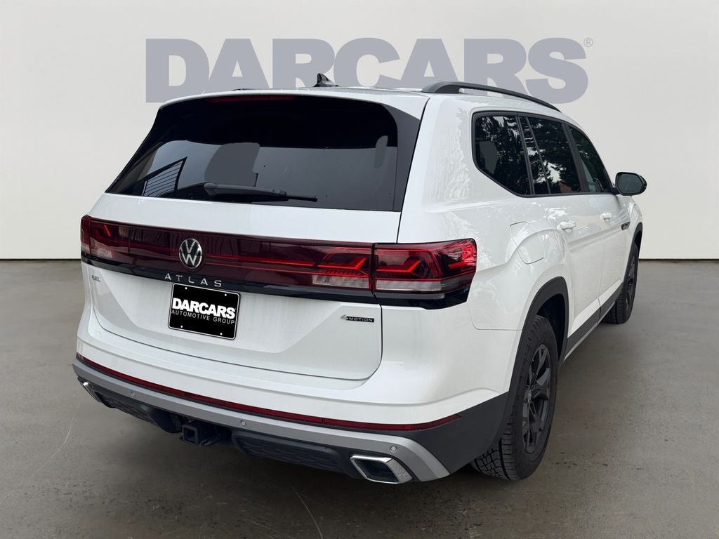 2024 Volkswagen Atlas 2.0T Peak Edition SEL
