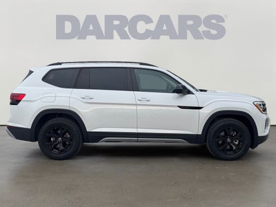 2024 Volkswagen Atlas 2.0T Peak Edition SEL