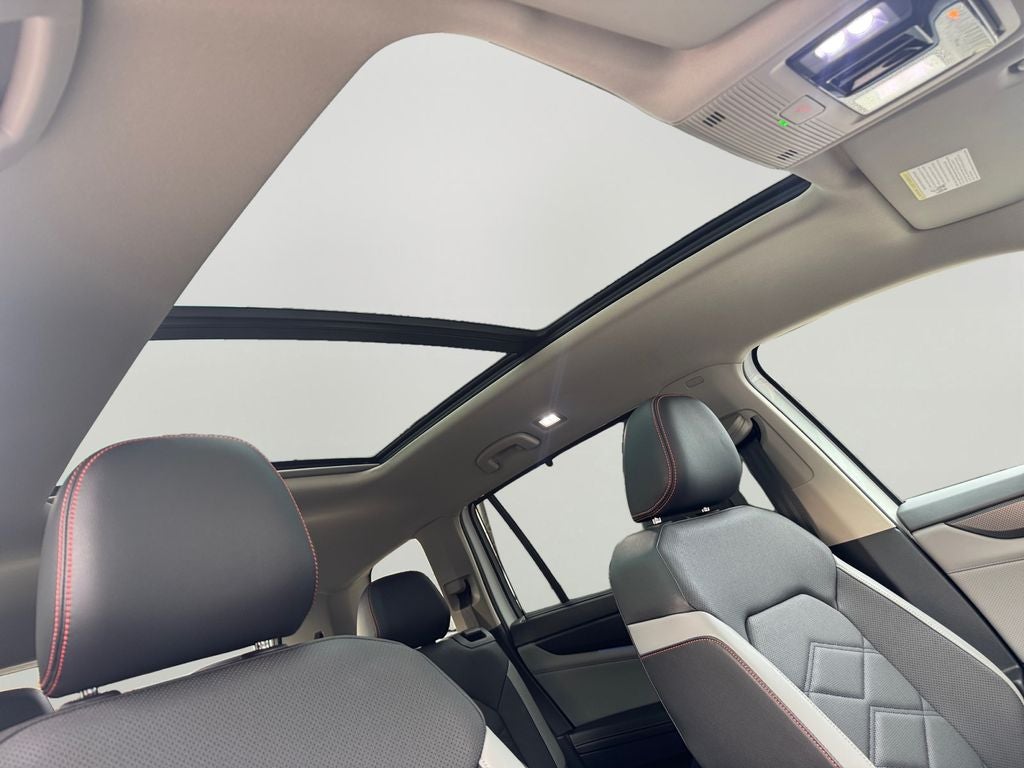 2024 Volkswagen Atlas 2.0T Peak Edition SEL