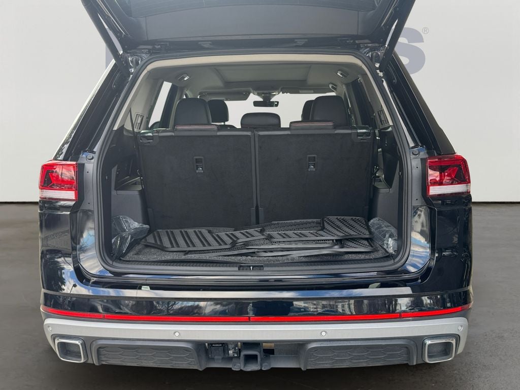 2024 Volkswagen Atlas 2.0T Peak Edition SEL