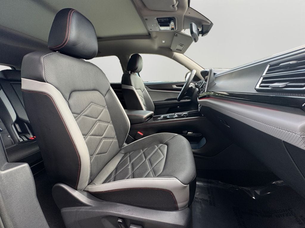 2024 Volkswagen Atlas 2.0T Peak Edition SEL