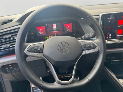 2024 Volkswagen Atlas 2.0T Peak Edition SEL