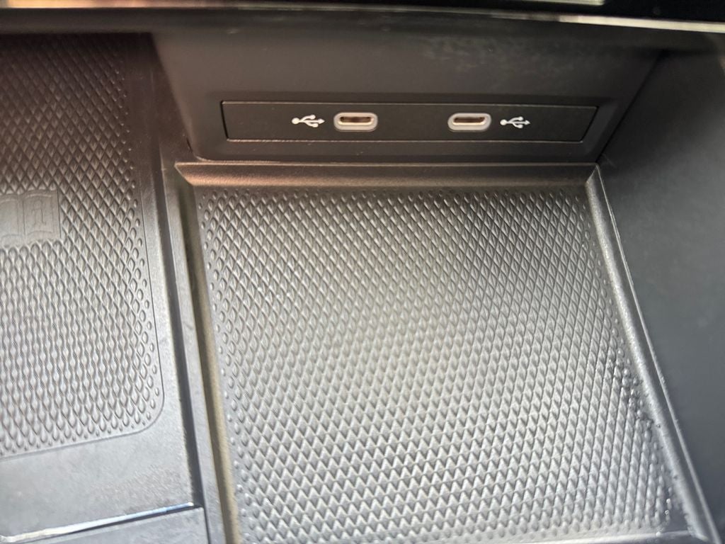 2024 Volkswagen Atlas 2.0T Peak Edition SEL