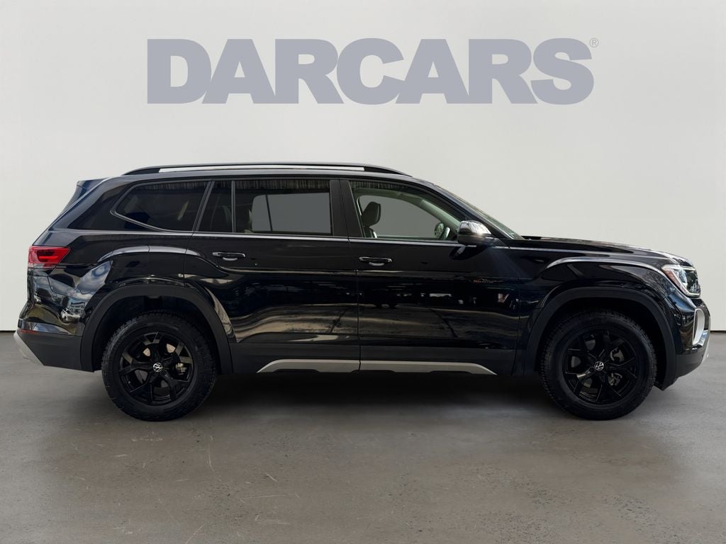 2024 Volkswagen Atlas 2.0T Peak Edition SEL