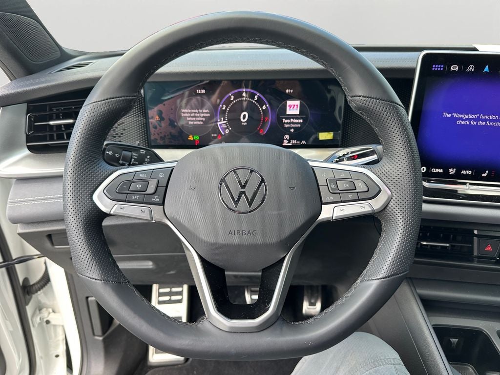 2025 Volkswagen Tiguan 2.0T SE R-Line Black