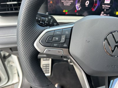 2025 Volkswagen Tiguan 2.0T SE R-Line Black