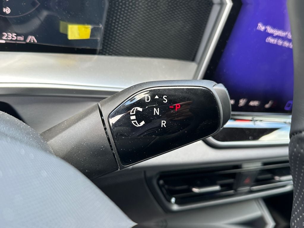 2025 Volkswagen Tiguan 2.0T SE R-Line Black