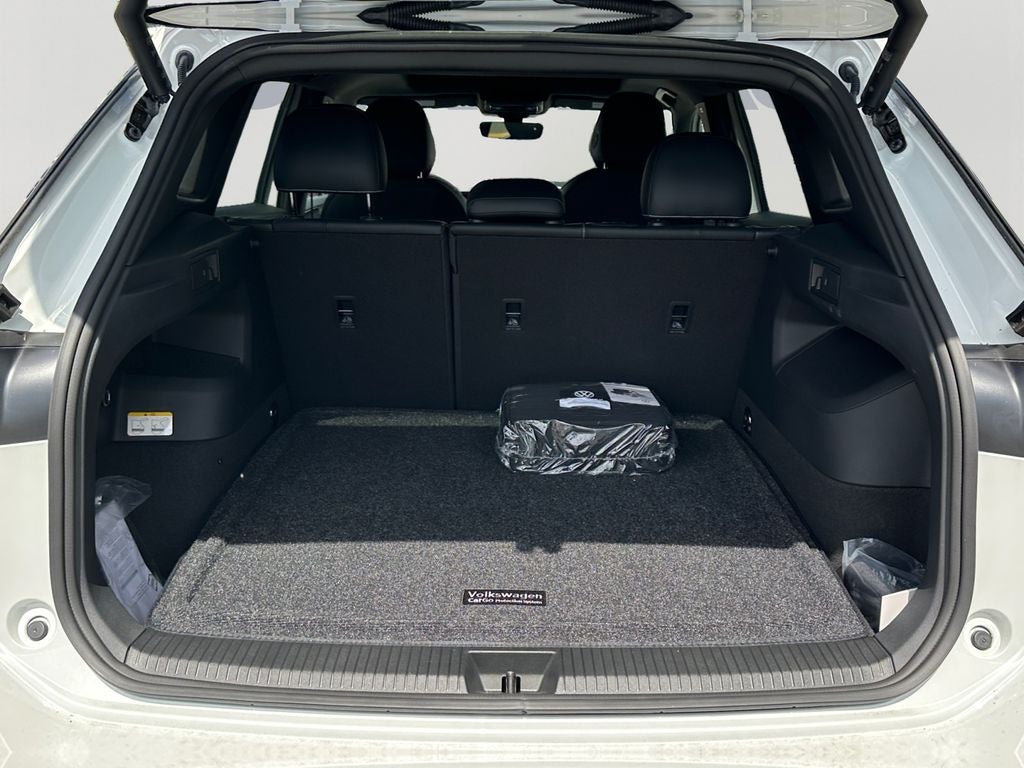 2025 Volkswagen Tiguan 2.0T SE R-Line Black